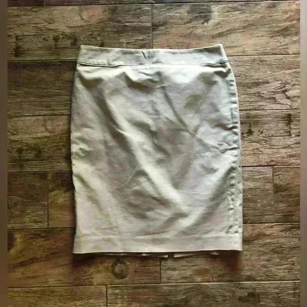 Liz Claiborne khaki  Stretch pencil mini skirt lined women size 6 - Picture 2 of 4